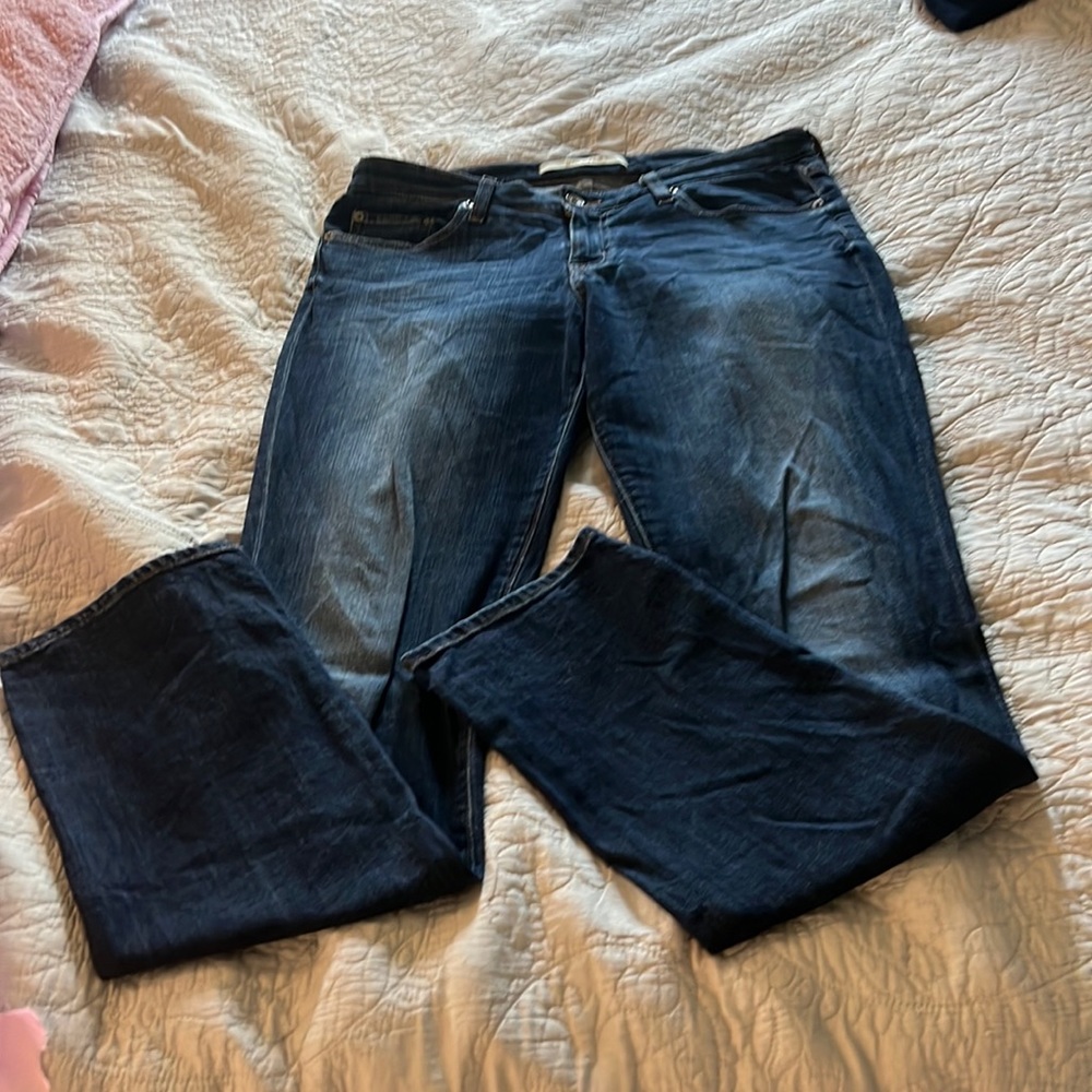 Great pair of Big Star jeans. The have another lifetime!!!!  Immaculate cuffs